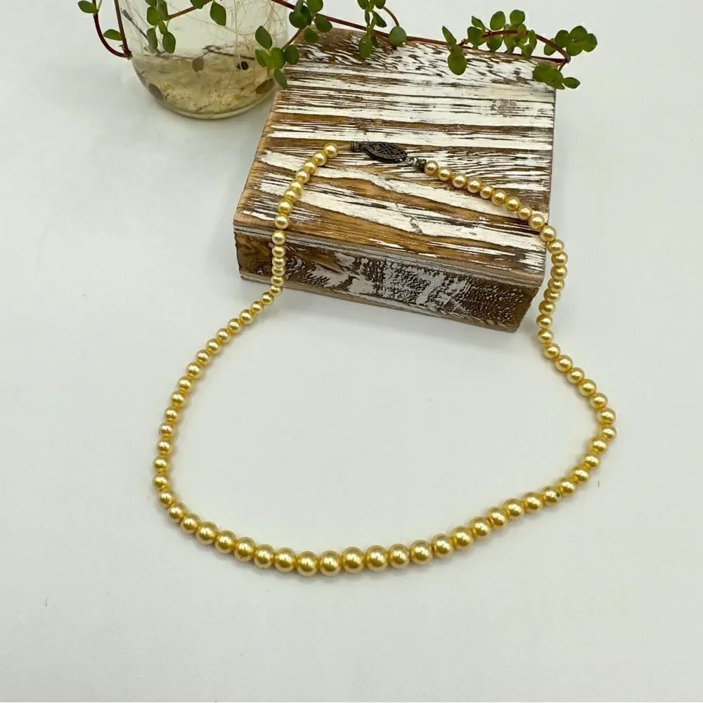 Vintage Girls Graduated Pearl Necklace